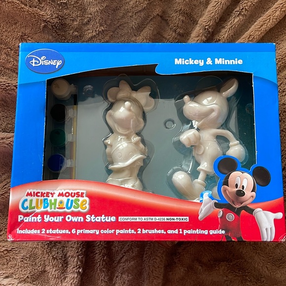 Mickey Mouse and Minnie Paintable Statues. Perfect Christmas or birthday gift. - Picture 1 of 5